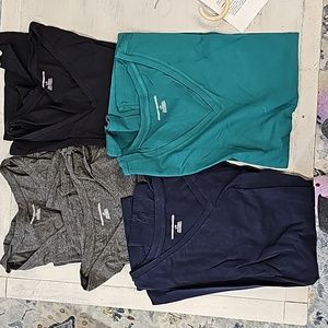 Amazon Essentials Vneck Tshirts Lot of 5